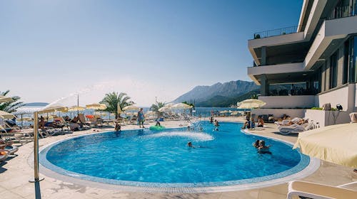 Morenia All Inclusive Resort - All inclusive ljeto s animacijom, Podaca, Hrvatska - 2.142 EUR - 7x noćenje u Comfort sobi s balkonom (strana park) za 2 osobe (1 dijete do 11,99 godina i 1 dijete do 7,99 godina besplatno), All inclusive