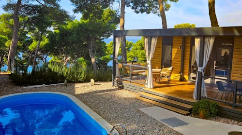 Park Villas by Morenia - Najam Deluxe kamping vile s privatnim bazenom, Podaca, Hrvatska - 3.115 EUR - 7x noćenje u kamping vili s privatnim grijanim bazenom za do 4 osobe, Korištenje hotelskih grijanih vanjskih bazena