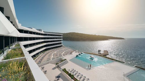 Grand Hotel View - Romantično ljeto na Braču - Posebna akcijska cijena, Postira, Hrvatska - 445 EUR - 2x noćenje u dvokrevetnoj Superior sobi s balkonom (bočni pogled na more) za 2 osobe, Polupansion