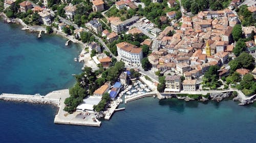 Hotel Park - Jesen u Lovranu, Lovran, Hrvatska - 322 EUR - 2x noćenje u dvokrevetnoj Standard sobi za 2 osobe (1. dijete do 13,99 godina i 2. dijete do 2,99 godina besplatno), Polupansion (doručak i večera)