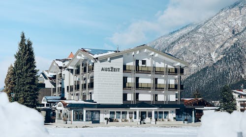 Hotel Auszeit - Zimski odmor za odrasle u Tirolu, Pertisau, Austrija - 1.625 EUR - 5x noćenje u Standard dvokrevetnoj sobi za 2 osobe, Doručak