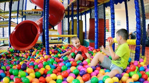 Kolping Family Resort****s, Hévíz, Mađarska - 679 EUR - 2x noćenje u Family Suite za 2 osobe (2 djece do 5,99 godina besplatno), Polupansion (buffet doručak i večera)