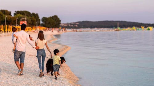 Bi Village Holiday Center - Odmor u vrhunskom kampu - Mobile Home Premium ili Pineta, Fažana, Hrvatska - 251 EUR - 3x noćenje u mobilnoj kućici Premium ili Pineta (ovisno o raspoloživosti) za 5 osoba, Posteljina i ručnici