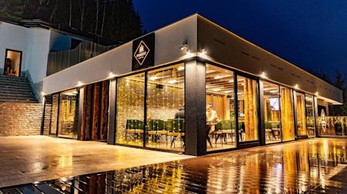 Hotel Forest - Vikend odmor na Jahorini , Pale, Bosna i Hercegovina - 129 EUR - 1x noćenje u trokrevetnoj Superior sobi za 1 osobu, Doručak