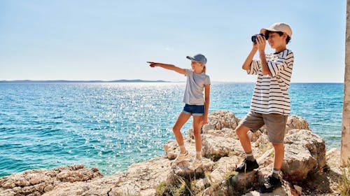 Falkensteiner Family Hotel Diadora - Zabavni odmor za obitelji - Falky room 2+2, Petrčane, Hrvatska - 958 EUR - 2x noćenje u Family Superior sobi s balkonom za 2 osobe (2 djece do 11,99 godina besplatno), Polupansion