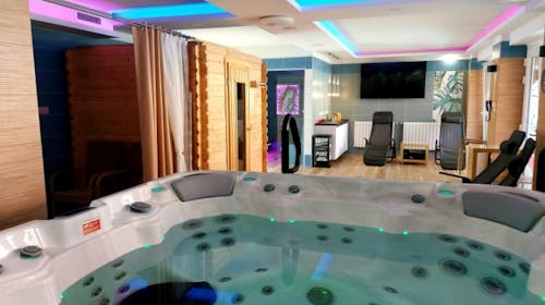 Tinódi Panzió & Restaurant - Jesenski odmor, Sárvár, Mađarska - 304 EUR - 3x noćenje u Standard dvokrevetnoj sobi za 2 osobe (1 dijete do 11,99 godina besplatno), Polupansion