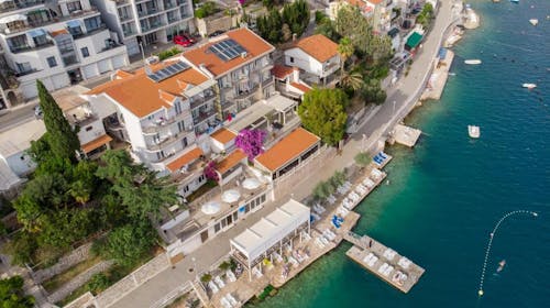 Hotel Villa Barbara - Last minute obiteljski odmor u blizini mora u Neumu, Neum, Bosna i Hercegovina - 290 EUR - 2x noćenje u dvokrevetnoj sobi za 2 osobe (1 dijete do 11,99 godina besplatno), Polupansion