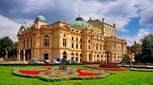 Hotel Daisy Superior - Savršen odmor udvoje u Krakovu , Krakov, Poljska - 273 EUR - 6x noćenje u dvokrevetnoj Superior sobi za 2 osobe, Doručak