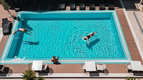 Hotel Borovnik - Last minute obiteljski odmor u Dalmaciji s punim pansionom - Standard soba, Tisno, Hrvatska - 418 EUR - 2x noćenje u dvokrevetnoj Standard sobi za 2 osobe (1 dijete do 11,99 godina i 1 dijete do 1,99 godina besplatno), Puni pansion