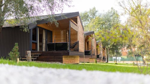 Glamping Resort Halicanum - Toplice Sveti Martin - Rujanski odmor udvoje tijekom tjedna, Sveti Martin na Muri, Hrvatska - 139 EUR - 2x noćenje u luksuznoj kućici s privatnom saunom i kadom na terasi za 2 osobe, Doručak
