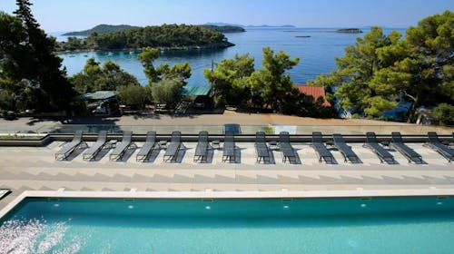 Aminess Alfir Hotel - Jesenski odmor na Korčuli, Korčula, Hrvatska - 181 EUR - 2x noćenje u Premium suite s balkonom za 2 osobe (2 djece do 9,99 godina besplatno), Polupansion i uključeno piće uz večeru