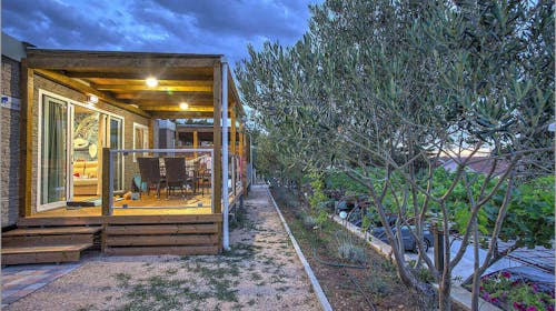 Kamp Rehut - Mobilne kućice - Last minute odmor na otoku Murter, Slanica, Hrvatska - 236 EUR - 2x noćenje u mobilnoj kućici Adria, Aurora, Sunset ili Onyx za 4 osobe, Besplatan Wi-Fi