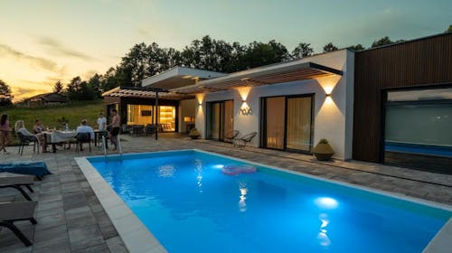 Villa Alma Nova - Obiteljski odmor, Slatina, Laktaši, Bosna i Hercegovina - 520 EUR - 2x noćenje u vili za 4 osobe (2 djece do 14 godina besplatno), Korištenje hidromasažne kade
