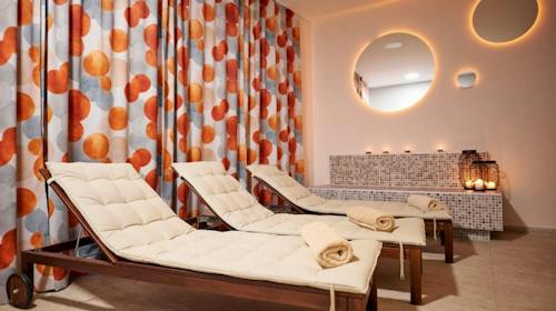 Arancini Residence - Pozdrav ljetu uz SPA opuštanje, Vodice, Hrvatska - 180 EUR - 2x noćenje u jednosobnom apartmanu s balkonom za 2 osobe, Bogati buffet doručak