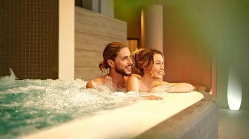 Sheraton Dubrovnik Riviera Hotel - Luksuzna wellness jesen u Dubrovniku, Mlini, Hrvatska - 390 EUR - 2x noćenje u dvokrevetnoj Classic sobi za 2 osobe, Polupansion (doručak i večera)