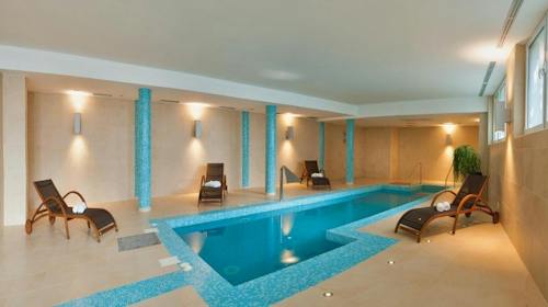Hotel Rotondo ili Rotondo Annex - Obiteljski jesenski odmor u Trogiru, Seget Donji, Hrvatska - 294 EUR - 2x noćenje u dvokrevetnoj Superior sobi za 2 osobe (1 dijete do 12 godina besplatno), Polupansion
