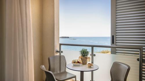 Resort Belvedere - Last minute obiteljski odmor u Vrsaru, Vrsar, Hrvatska - 230 EUR - 2x noćenje u dvokrevetnoj Superior sobi s pomoćnim ležajem i balkonom za 2 osobe (1 dijete do 11,99 godina besplatno), Polupansion (doručak i večera)