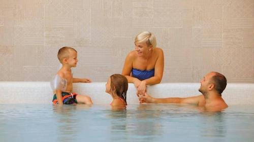 Vile Terme Zreče - Obiteljski wellness jesenski odmor, Zreče, Slovenija - 372 EUR - 2x noćenje u apartmanu za 2 odrasle osobe (2 djece do 11,99 godina besplatno i 1 dijete do 2,99 godina besplatno), Polupansion