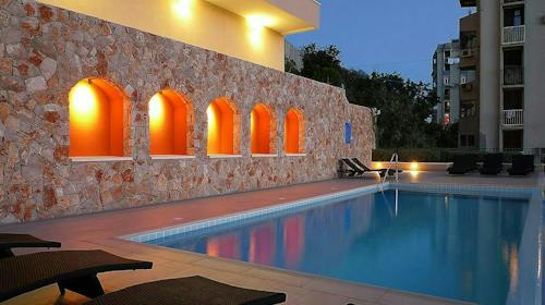 Hotel Adria - Romantična jesen u Dubrovniku, Dubrovnik, Hrvatska - 940 EUR - 5x noćenje u Standard dvokrevetnoj sobi pogled more s balkonom za 2 osobe, Polupansion