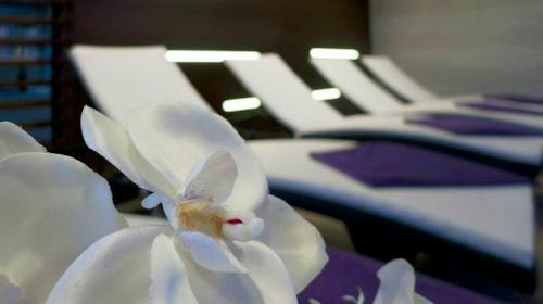 Hotel Adria - Romantična zima u Dubrovniku, Dubrovnik, Hrvatska - 270 EUR - 2x noćenje u Standard dvokrevetnoj sobi pogled more s balkonom za 2 osobe, Polupansion