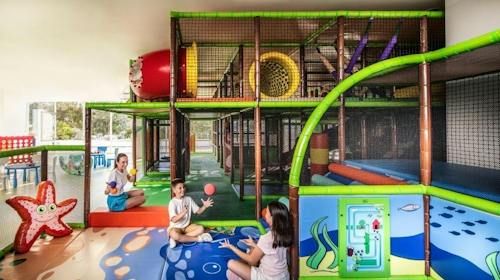 Falkensteiner Premium Camping Zadar - Jesenski wellness odmor uz more uz uključen doručak - Posebna akcija, Zadar, Hrvatska - 184 EUR - 2x noćenje u Family Home mobilnoj kućici u neposrednoj blizini mora za 4 osobe (1 dijete do 11,99 godina besplatno), Doručak