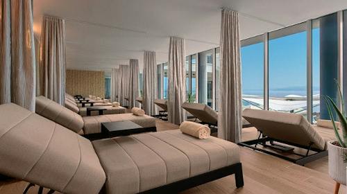 Hilton Rijeka Costabella Beach Resort & Spa - Vikend wellness odmor s polupansionom, Rijeka, Hrvatska - 470 EUR - 2x noćenje u dvokrevetnoj King Guestroom sobi s balkonom i pogledom na more za 2 osobe, Polupansion