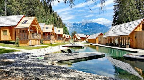 Ribno Luxury Glamping - Jesenski glamping na Bledu tijekom vikenda, Bled, Slovenija - 389 EUR - 2x noćenje u luksuznoj glamping kućici s privatnom saunom i drvenom kadom s toplom vodom za 2 osobe (2 djece do 12 godina besplatno), Doručak u Hotelu Ribno