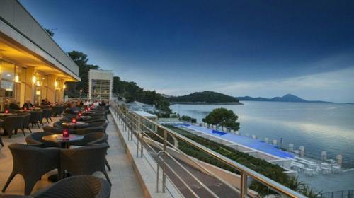 Vitality Hotel Punta - Odmor na Lošinju za parove, Veli Lošinj, Hrvatska - 265 EUR - 2x noćenje u Standard dvokrevetnoj sobi (park strana) s balkonom za 2 osobe, Polupansion