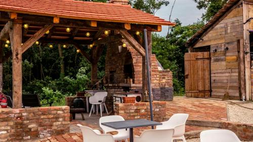 Nagypince Borhotel Wine & Spa - Romantičan odmor, Böhönye, Mađarska - 220 EUR - 3x noćenje u dvokrevetnoj Standard sobi za 2 osobe, Polupansion