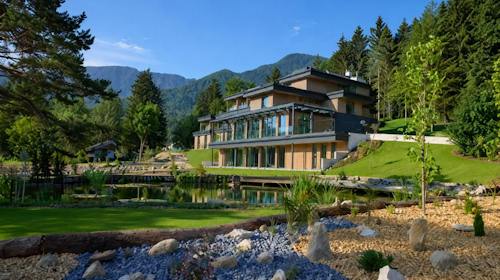 Hotel Wada - Butik wellness odmor u planinama tijekom tjedna, Kotlje, Slovenija - 299 EUR - 2x noćenje u dvokrevetnoj Comfort sobi za 2 osobe, Bogati buffet doručak od lokalnih namirnica dobavljača iz okolice