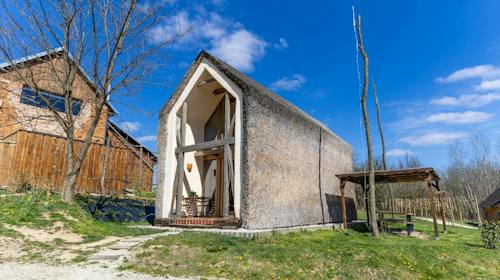 Goričko Resort - Jesensko-zimsko opuštanje u Konopljinoj kućici, Križevci, Slovenija - 277 EUR - 2x noćenje u Konopljinoj kućici za 2 osobe, Doručak