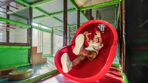 Falkensteiner Club Funimation Borik - Last minute obiteljski wellness odmor u Dalmaciji s animacijom, Zadar, Hrvatska - 458 EUR - 2x noćenje u Falky Mini Room za 2 osobe (2 djece do 11,99 godina besplatno), Polupansion plus