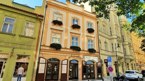 Antik Hotel - Otkrijte ljepote Praga na gradskom odmoru tijekom tjedna, Prag, Češka - 236 EUR - 2x noćenje u standardnoj dvokrevetnoj sobi (soba se nalazi u zgradi B) za 2 osobe, Doručak