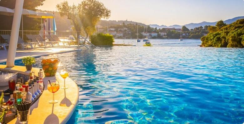 POSEBNA PONUDA! KORČULA, Aminess Vival Port9 Resort 4* - 2 noćenja s polupansionom za 2 osobe i 1 dijete ili 3. osobu