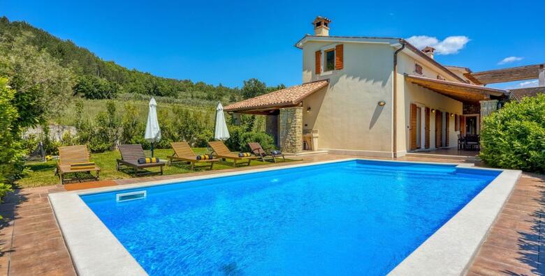 JESEN U SRCU ISTRE - doživite pravo gurmansko iskustvo u sezoni tartufa i obilje hedonizma uz 1 noćenje za do 6 osoba u Villi Dol 4* (minimum 2 noćenja) i korištenje SPA sadržaja